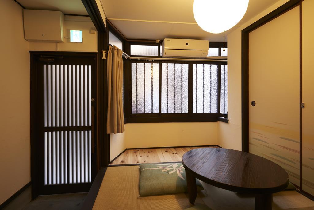 Guest House Connection Karasuma Gojo Kyoto Exterior photo